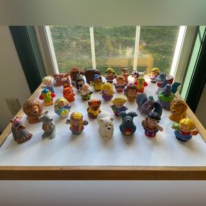 Fisher Price Little People Lot